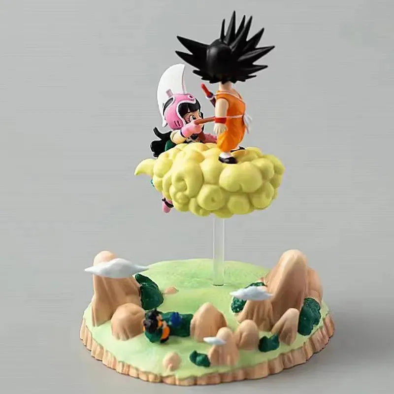 Estátua Dragon Ball - Son Goku e Chi-Chi na Nuvem 10 CM