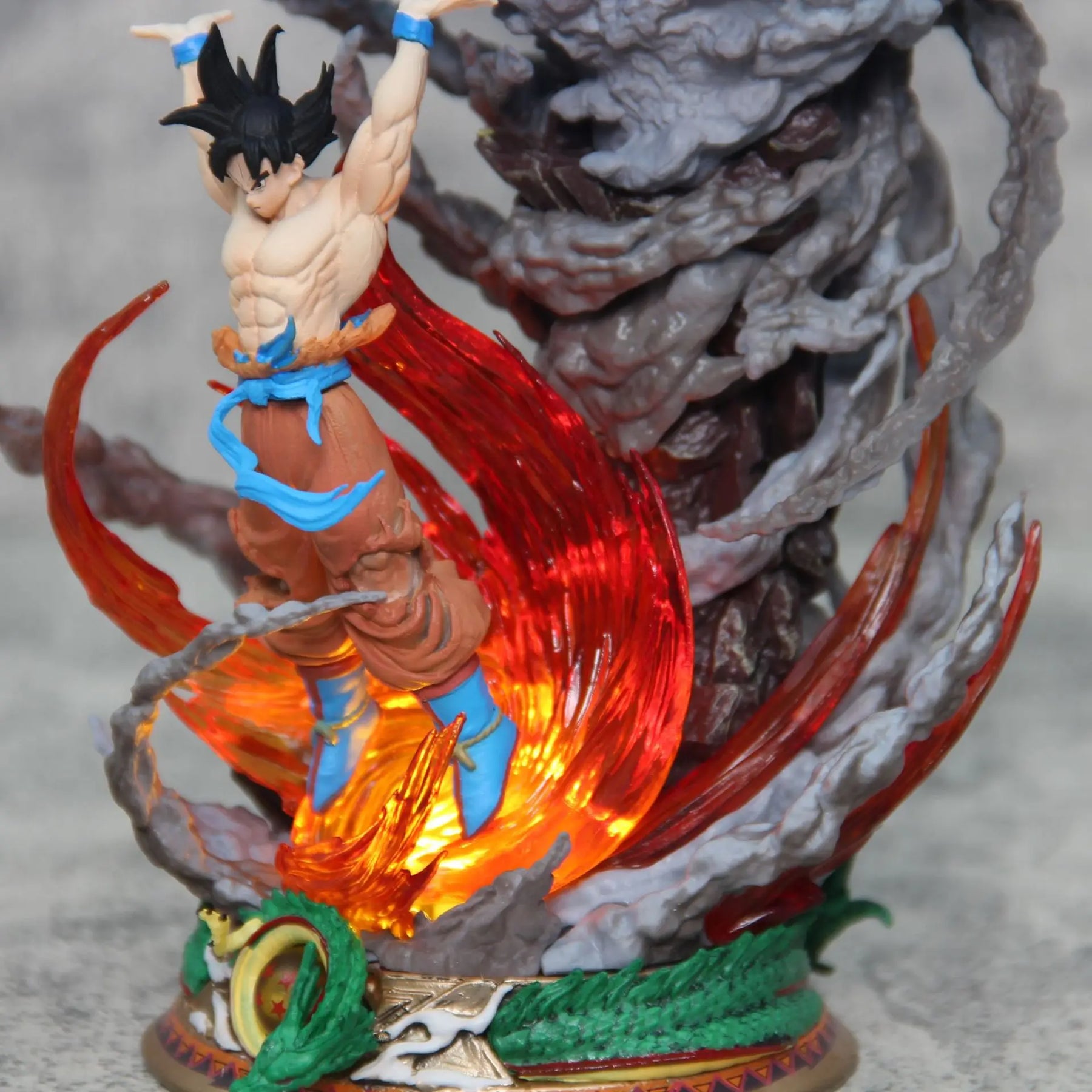 Estátua Dragon Ball - Diorama Com LED Son Goku Genki Dama 23 CM