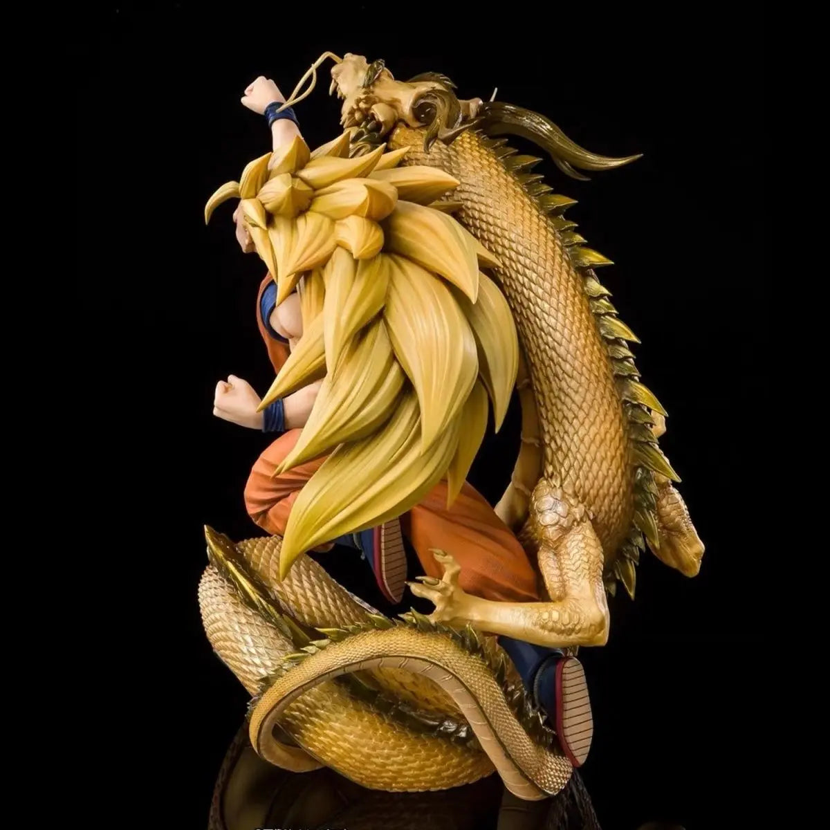 Estátua Dragon Ball - Goku Super Saiyan 3 Wrath of the Dragon Shenlong Dourado