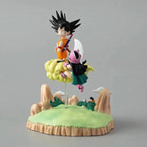 Estátua Dragon Ball - Son Goku e Chi-Chi na Nuvem 10 CM