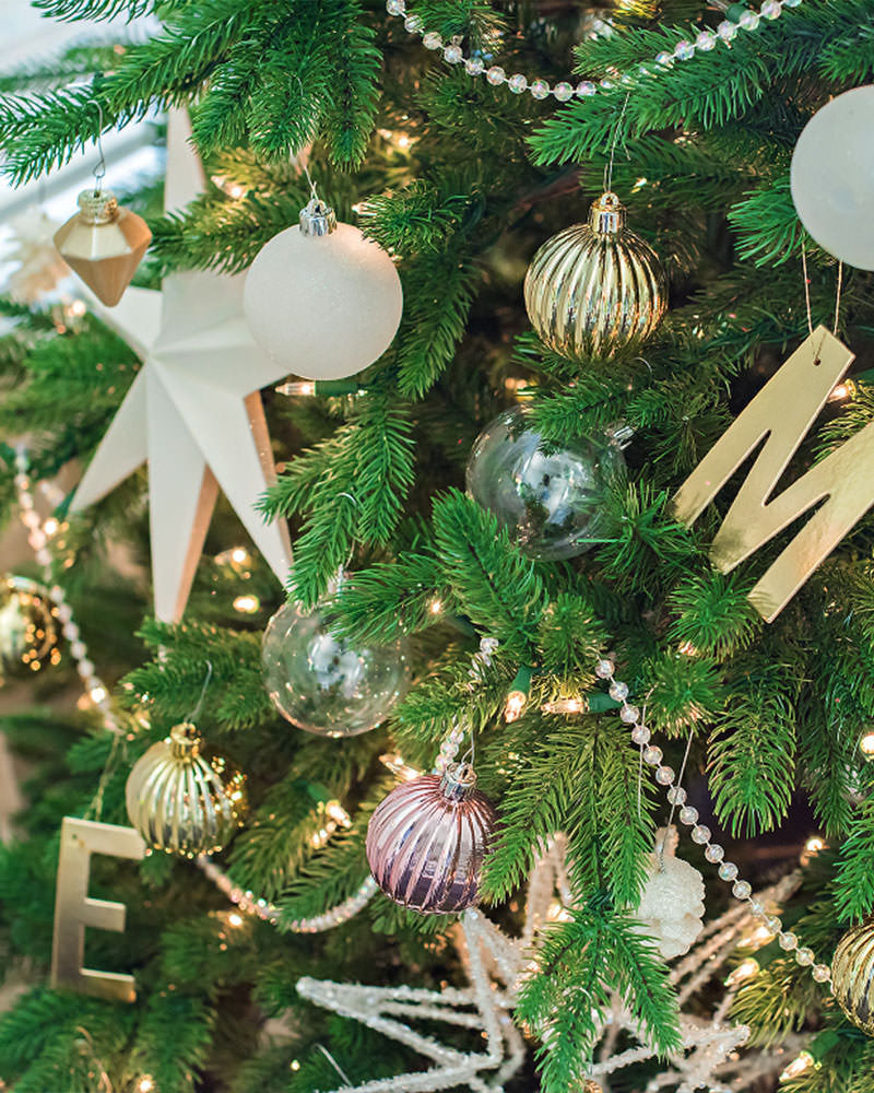 Árvore de Natal com Controle Remoto + Bônus 132 Enfeites