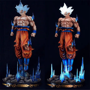 Estátua Dragon Ball - Son Goku Instinto Superior Despertar Com LED 35 CM