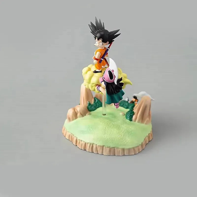 Estátua Dragon Ball - Son Goku e Chi-Chi na Nuvem 10 CM
